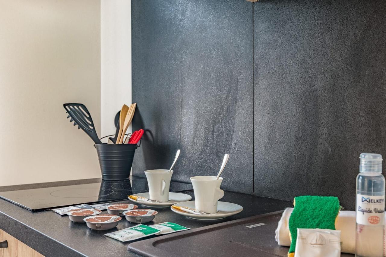 Nice Studio With Veranda Nearby The Beach In La Flotte - Welkeys Ngoại thất bức ảnh
