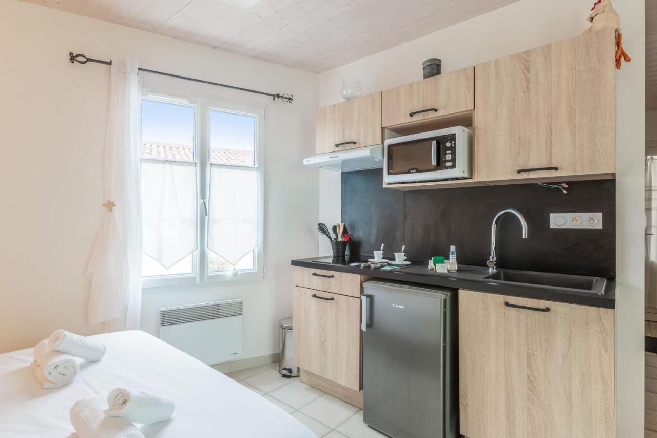 Nice Studio With Veranda Nearby The Beach In La Flotte - Welkeys Ngoại thất bức ảnh