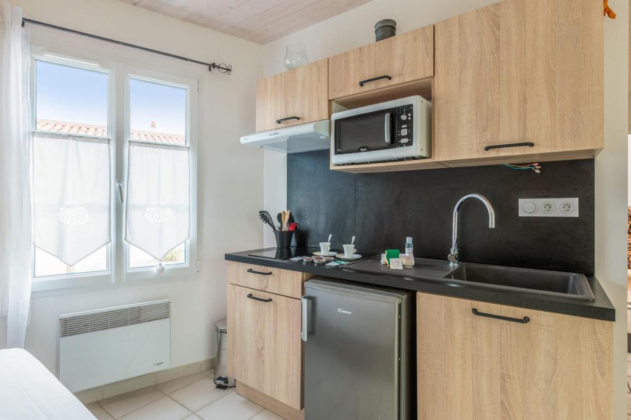 Nice Studio With Veranda Nearby The Beach In La Flotte - Welkeys Ngoại thất bức ảnh